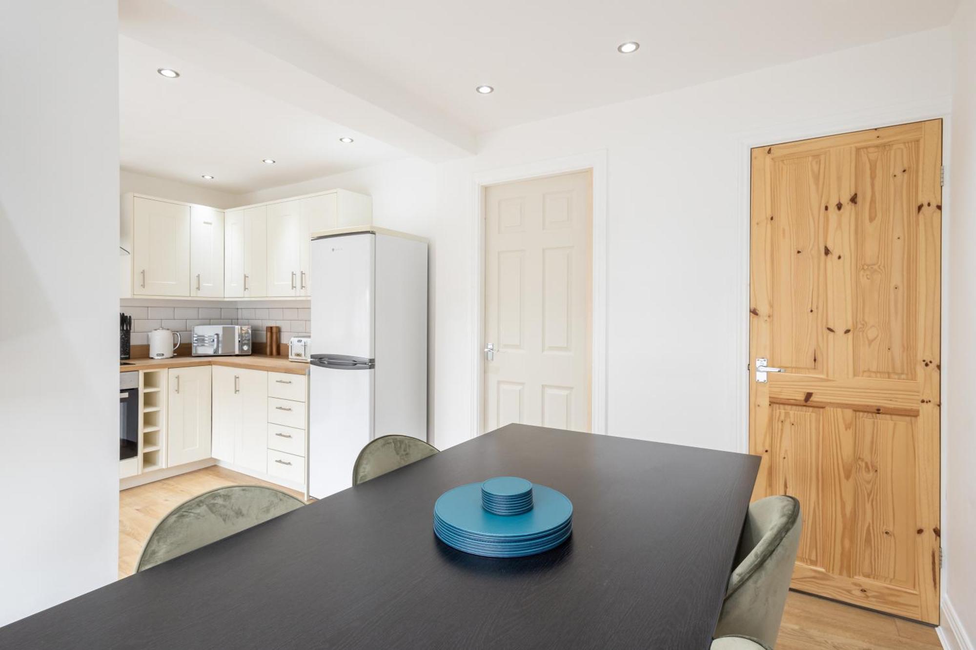 Host & - Milbanke House *